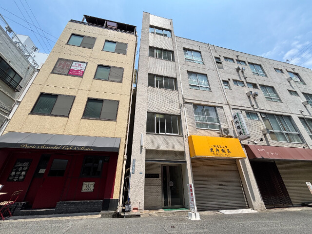 元町コーポラスの外観