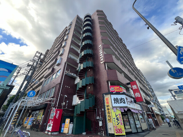 カサベラエステ三宮の外観